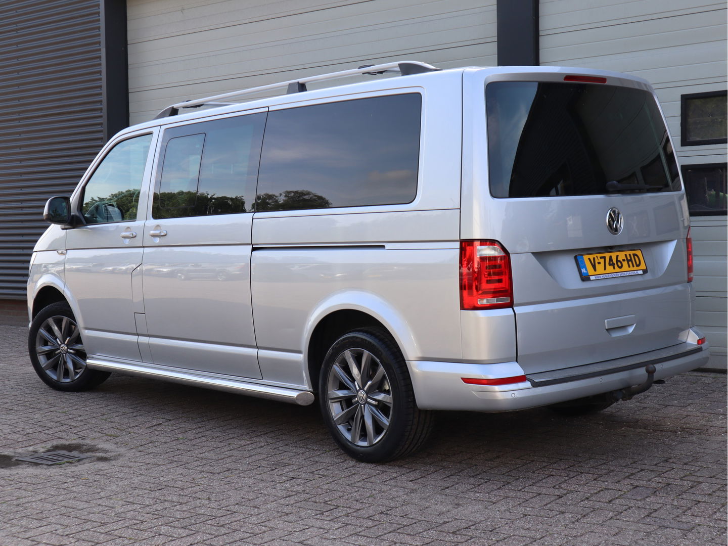 Volkswagen Transporter 2.0 TDI 204pk DSG L2 DC - Highline - LED - Leder - L+R Schuif