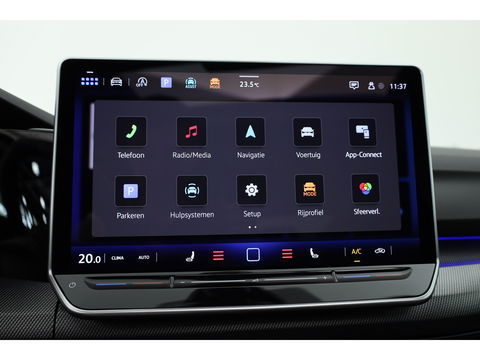 Volkswagen GOLF Variant 1.5 eTSI R-Line DSG | MY25 | Pano | IQ. Light | Adapt. Cruise | Camera | Stoel- Stuurverw. | Apple CarPlay
