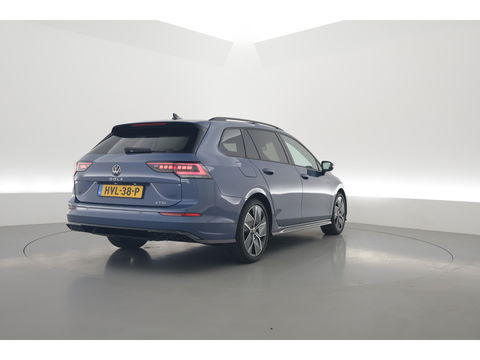 Volkswagen GOLF Variant 1.5 eTSI R-Line DSG | MY25 | Pano | IQ. Light | Adapt. Cruise | Camera | Stoel- Stuurverw. | Apple CarPlay