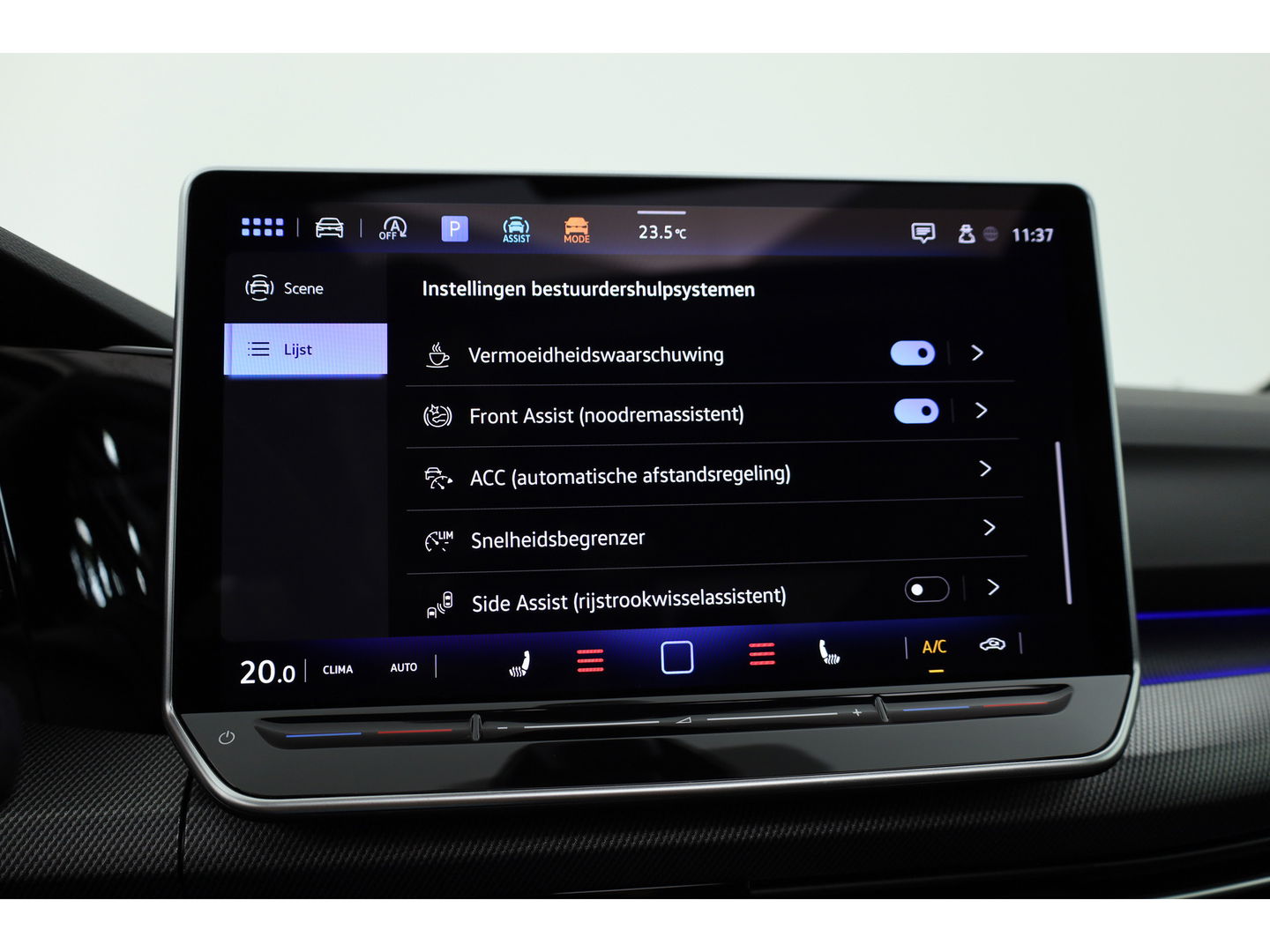 Volkswagen GOLF Variant 1.5 eTSI R-Line DSG | MY25 | Pano | IQ. Light | Adapt. Cruise | Camera | Stoel- Stuurverw. | Apple CarPlay