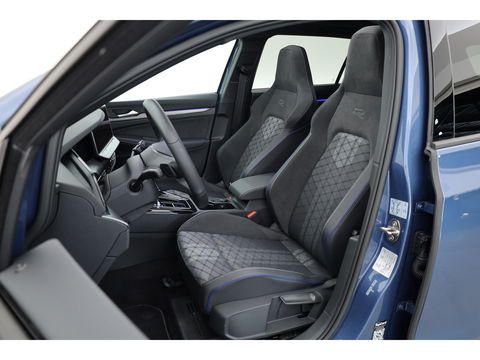 Volkswagen GOLF Variant 1.5 eTSI R-Line DSG | MY25 | Pano | IQ. Light | Adapt. Cruise | Camera | Stoel- Stuurverw. | Apple CarPlay