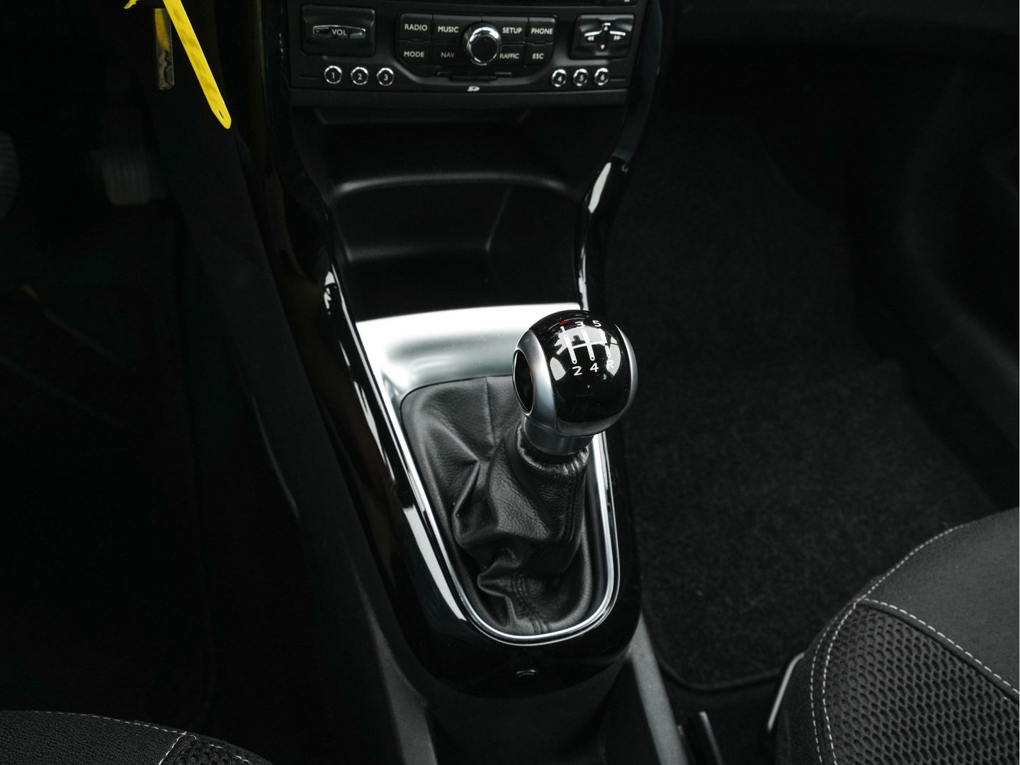 Citroën DS3 1.6 e-HDi So Chic Pack |Comfort *NAVI-FULLMAP | AIRCO | PDC | CRUISE | RADIO-CD | SPORT-SEATS*