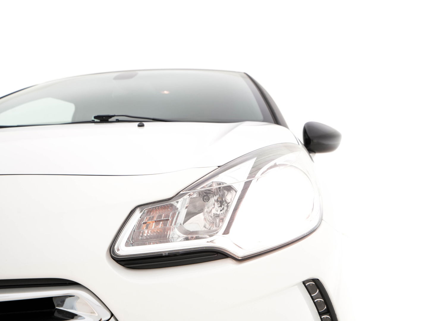 Citroën DS3 1.6 e-HDi So Chic Pack |Comfort *NAVI-FULLMAP | AIRCO | PDC | CRUISE | RADIO-CD | SPORT-SEATS*