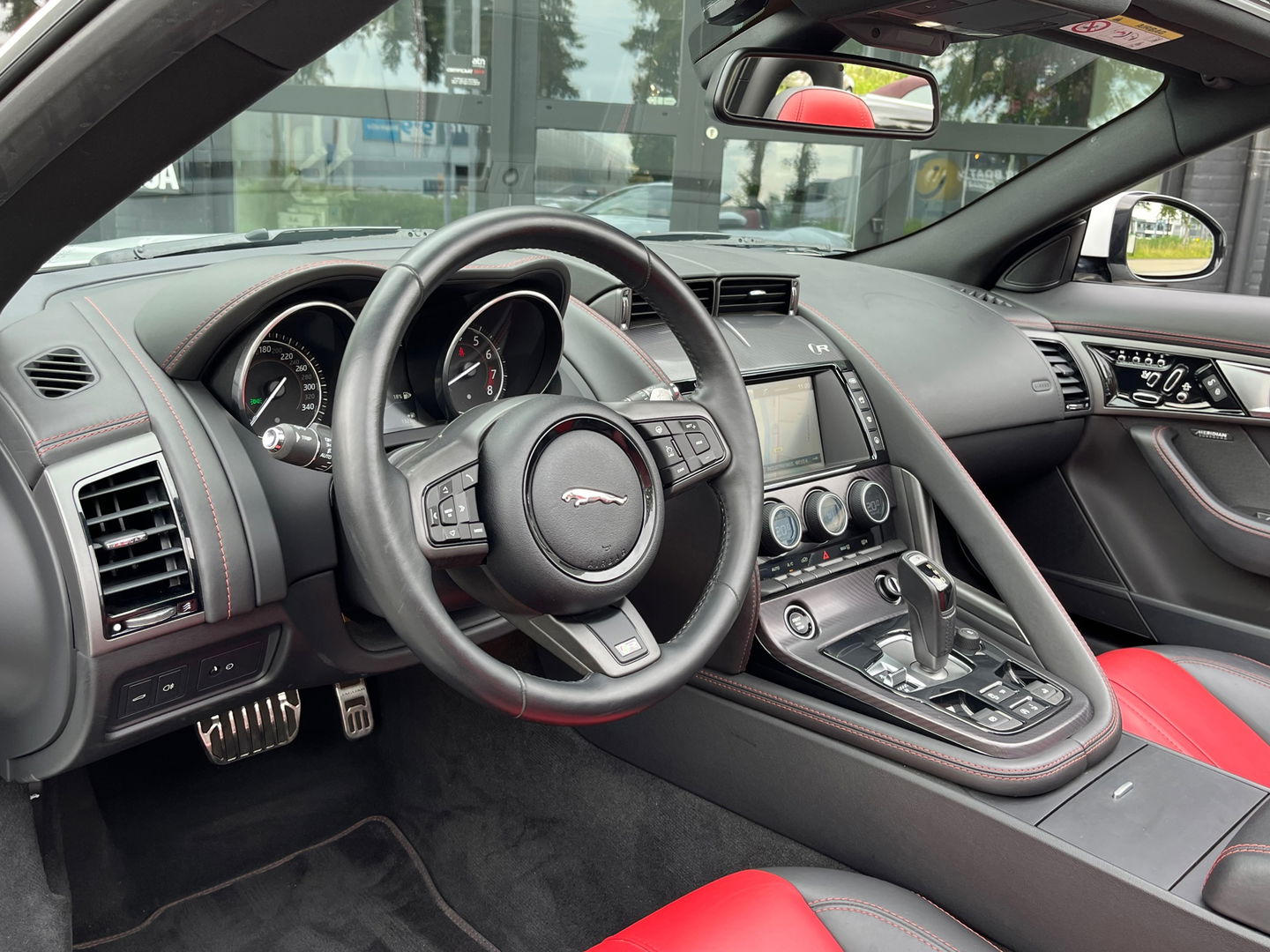 Jaguar F-Type 5.0 V8 R Convertible AWD 551PK|Carbon|Meridian|Sportuitlaat|Memory|Leder|Keyless|Camera