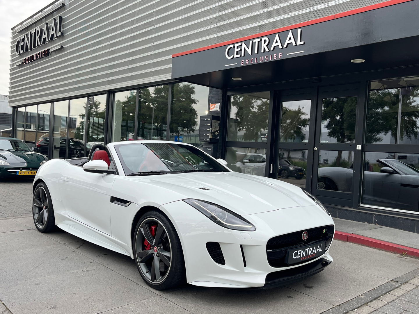 Jaguar F-Type 5.0 V8 R Convertible AWD 551PK|Carbon|Meridian|Sportuitlaat|Memory|Leder|Keyless|Camera