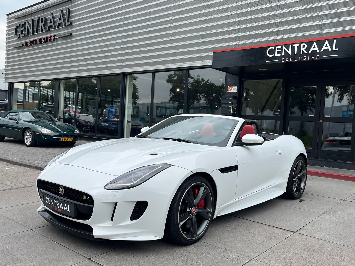Jaguar F-Type 5.0 V8 R Convertible AWD 551PK|Carbon|Meridian|Sportuitlaat|Memory|Leder|Keyless|Camera