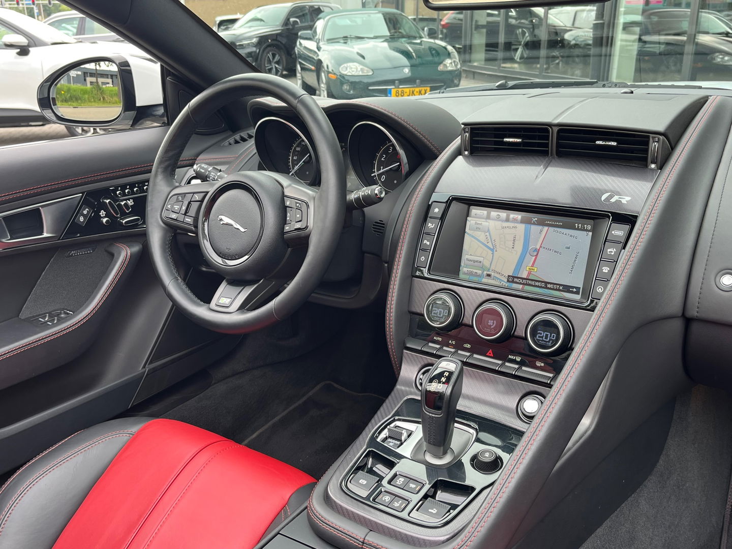 Jaguar F-Type 5.0 V8 R Convertible AWD 551PK|Carbon|Meridian|Sportuitlaat|Memory|Leder|Keyless|Camera