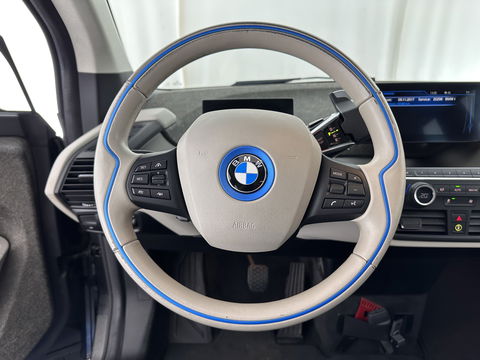 BMW i3 Basis Comfort Advance 22 kWh Aut. *PANO | 1/2LEATHER | FULL-LED | ADAPTIVE-CRUISE | HARMAN/KARDON | NAVI-FULLMAP | CAMERA | KEYLESS | COMFORT-SEATS | ECC | PDC | 20''ALU*