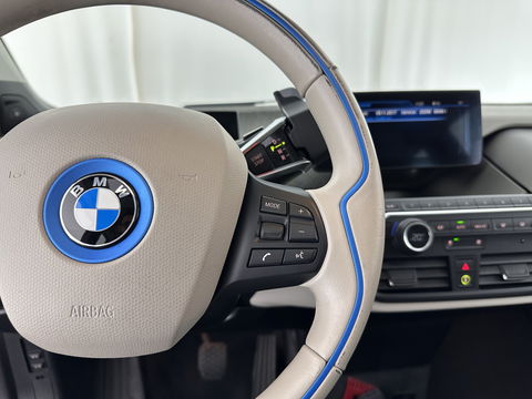 BMW i3 Basis Comfort Advance 22 kWh Aut. *PANO | 1/2LEATHER | FULL-LED | ADAPTIVE-CRUISE | HARMAN/KARDON | NAVI-FULLMAP | CAMERA | KEYLESS | COMFORT-SEATS | ECC | PDC | 20''ALU*