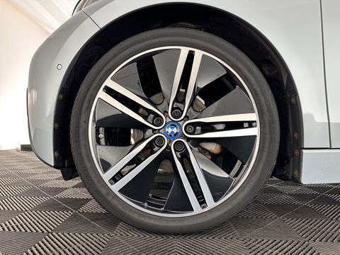 BMW i3 Basis Comfort Advance 22 kWh Aut. *PANO | 1/2LEATHER | FULL-LED | ADAPTIVE-CRUISE | HARMAN/KARDON | NAVI-FULLMAP | CAMERA | KEYLESS | COMFORT-SEATS | ECC | PDC | 20''ALU*