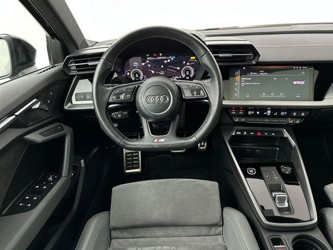 Audi A3 Sportback 40 TFSI e Advanced edition Pano Massage ACC Carplay S-line
