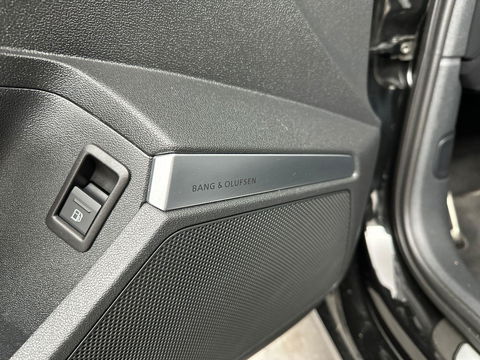 Audi A3 Sportback 40 TFSI e Advanced edition Pano Massage ACC Carplay S-line