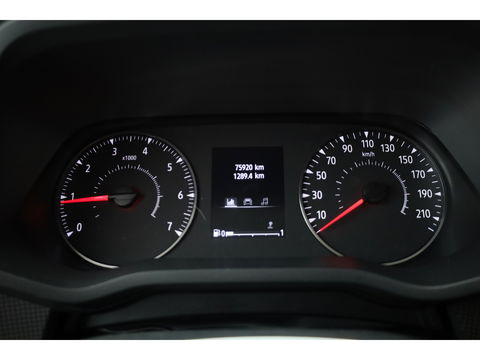 Renault Trafic 2.0 dCi 130pk Dubb.Cab. | L2H1 | 6 pers. | Airco | PDC | Trekhaak | Zilver met. | CarPlay