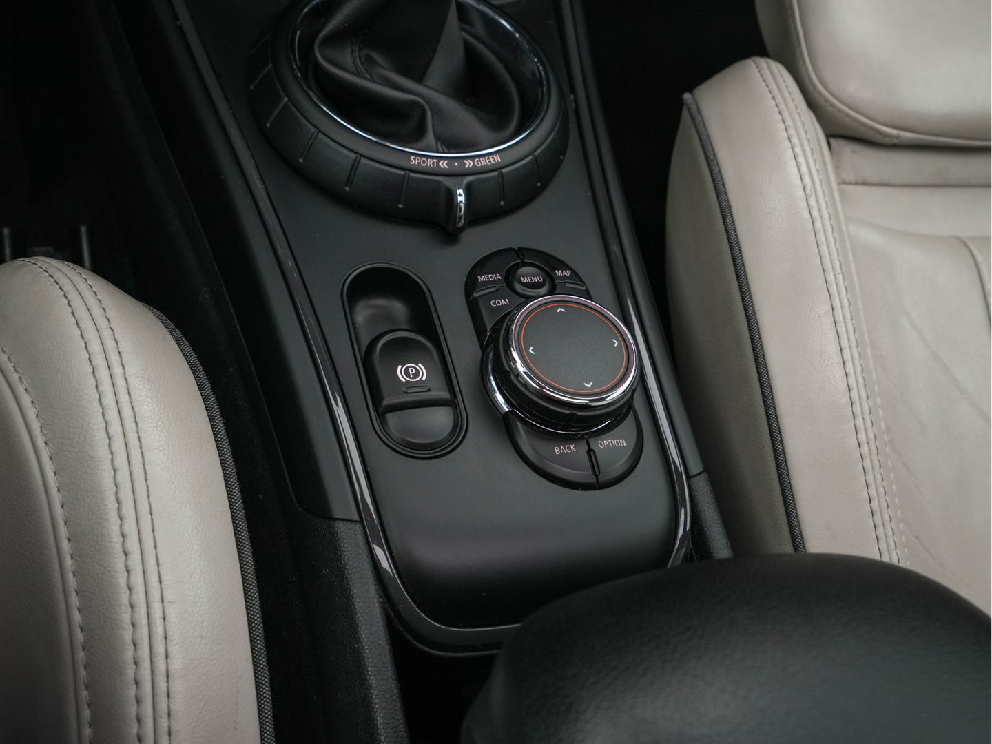 MINI Countryman 2.0 Cooper S E ALL4 Chili Aut. *PANO | HARMAN-KARDON | LEDER | LED | NAVI | HEAD-UP | 19" ALU | MEMORY SEATS | CAMERA*