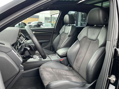 Audi SQ5 3.0 TFSI Quattro 354PK|Pano|Memory|Head-Up|Luchtvering|Carbon|Camera|ACC|Keyless|Leder|Carplay