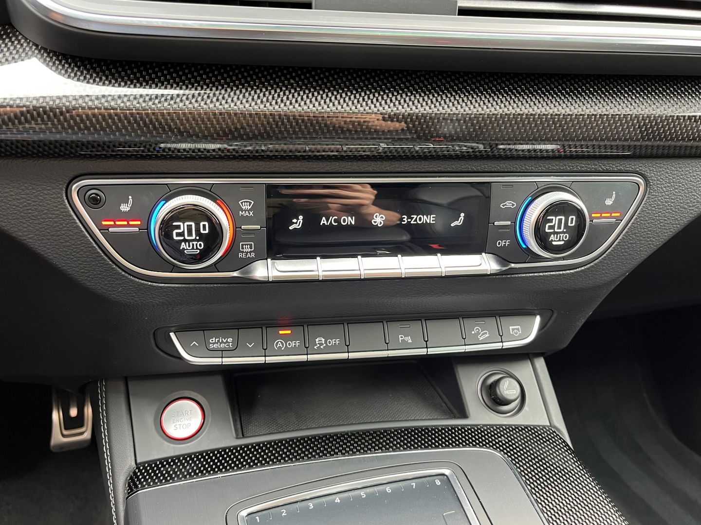 Audi SQ5 3.0 TFSI Quattro 354PK|Pano|Memory|Head-Up|Luchtvering|Carbon|Camera|ACC|Keyless|Leder|Carplay