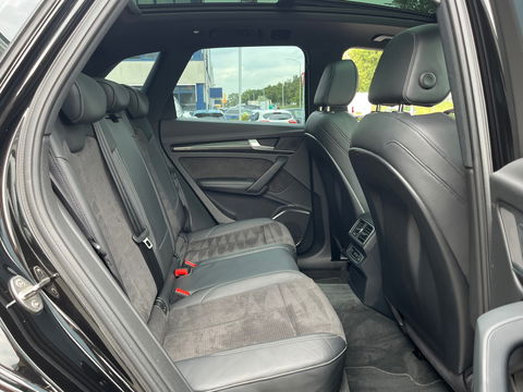 Audi SQ5 3.0 TFSI Quattro 354PK|Pano|Memory|Head-Up|Luchtvering|Carbon|Camera|ACC|Keyless|Leder|Carplay