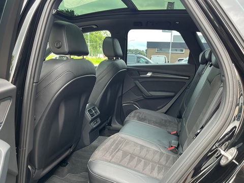 Audi SQ5 3.0 TFSI Quattro 354PK|Pano|Memory|Head-Up|Luchtvering|Carbon|Camera|ACC|Keyless|Leder|Carplay
