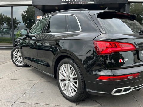 Audi SQ5 3.0 TFSI Quattro 354PK|Pano|Memory|Head-Up|Luchtvering|Carbon|Camera|ACC|Keyless|Leder|Carplay