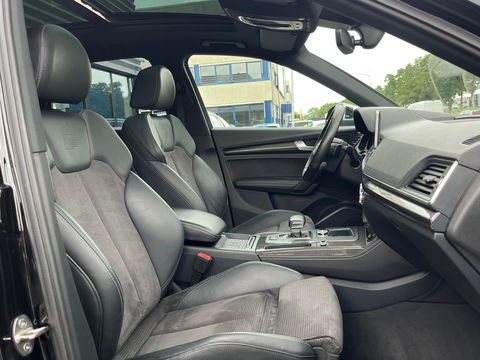 Audi SQ5 3.0 TFSI Quattro 354PK|Pano|Memory|Head-Up|Luchtvering|Carbon|Camera|ACC|Keyless|Leder|Carplay