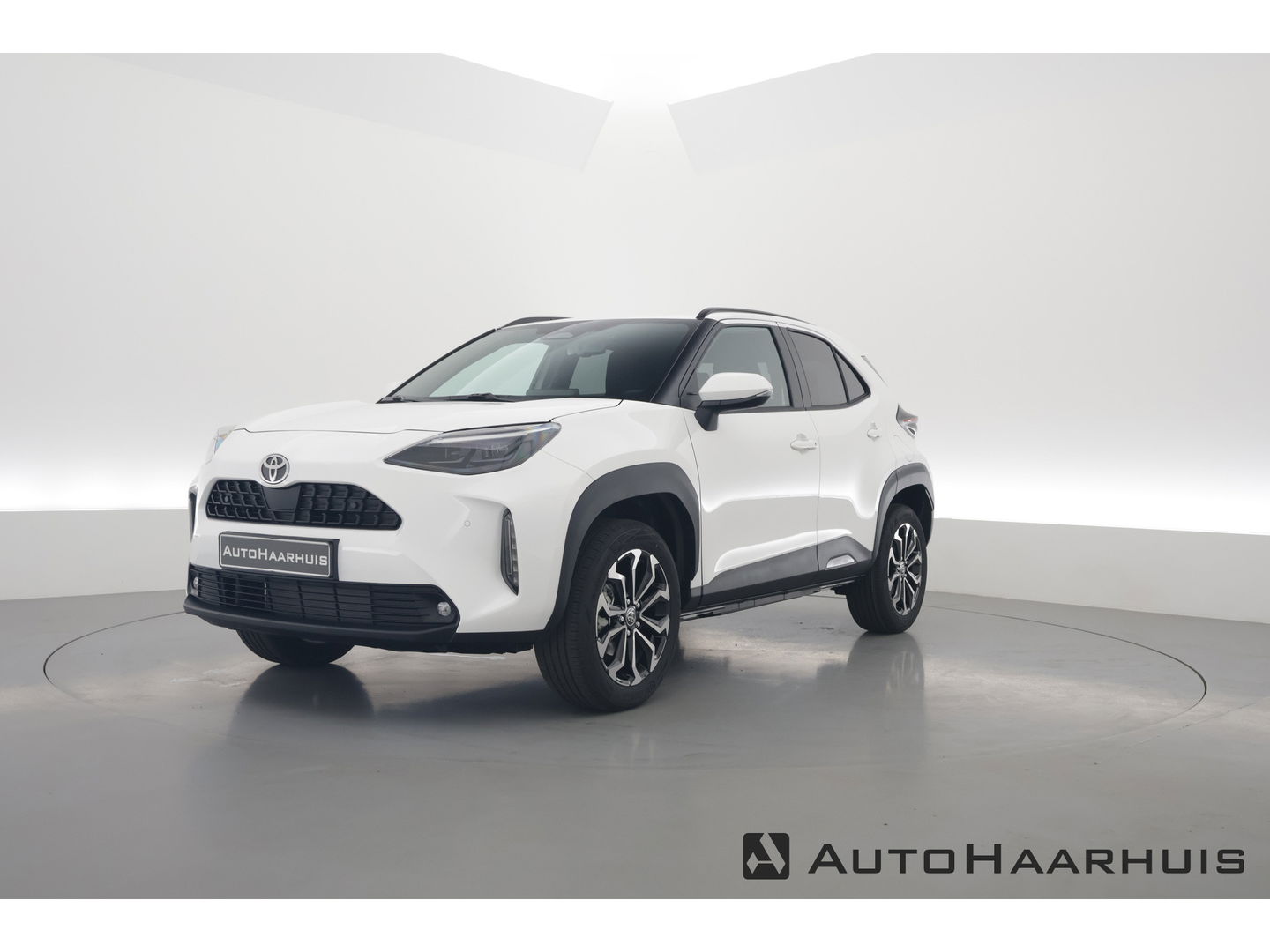 Toyota Yaris Cross 1.5 Hybrid Teamplayer 130pk | Winter pakket | Safety pakket | Navi | Adapt. Cruise | Camera | Keyless