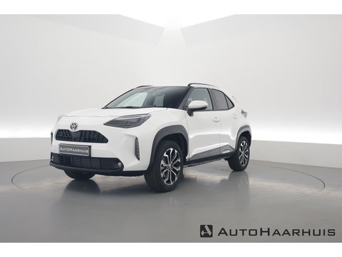 Toyota Yaris Cross 1.5 Hybrid Teamplayer 130pk | Winter pakket | Safety pakket | Navi | Adapt. Cruise | Camera | Keyless