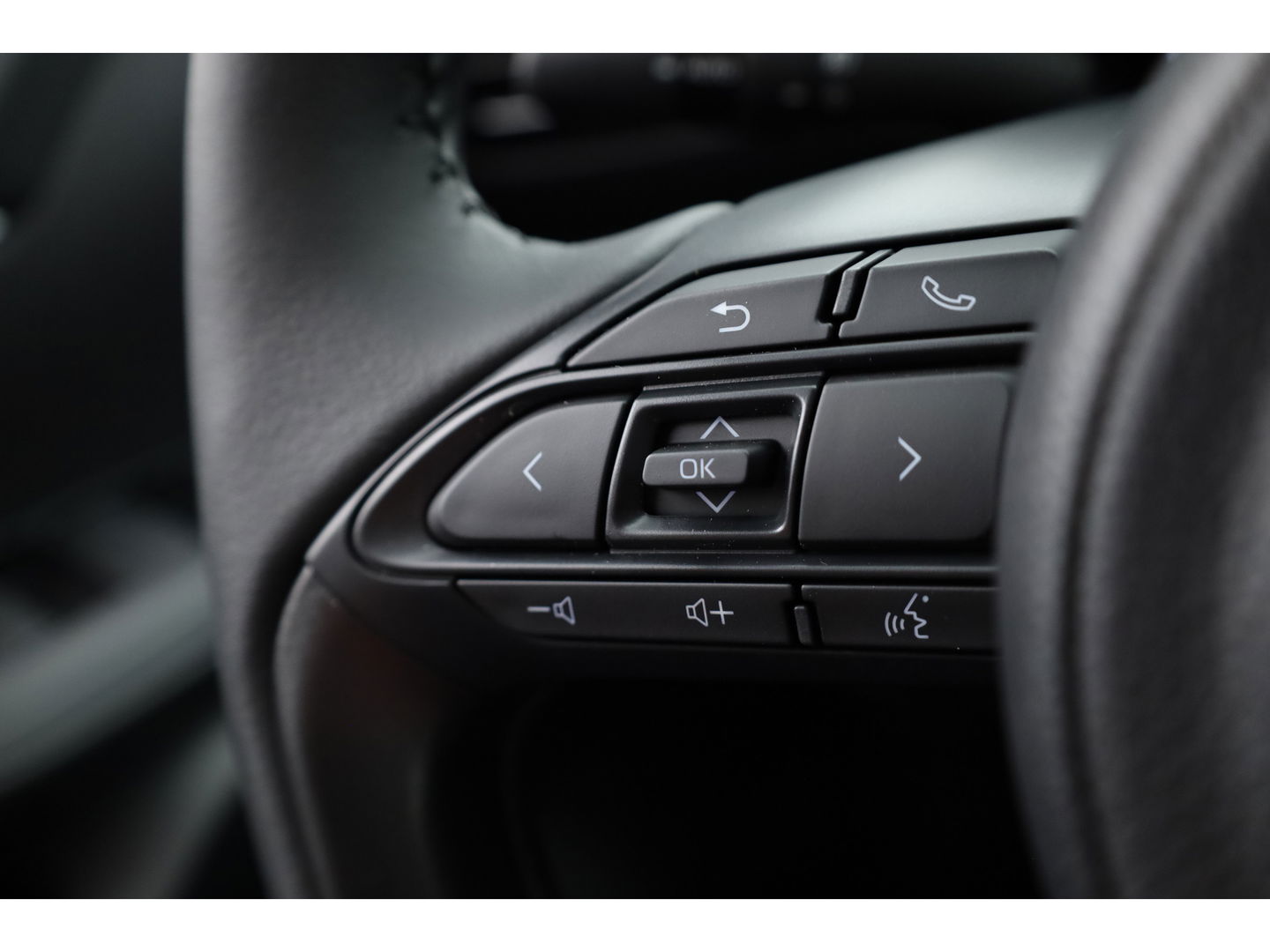 Toyota Yaris Cross 1.5 Hybrid Teamplayer 130pk | Winter pakket | Safety pakket | Navi | Adapt. Cruise | Camera | Keyless