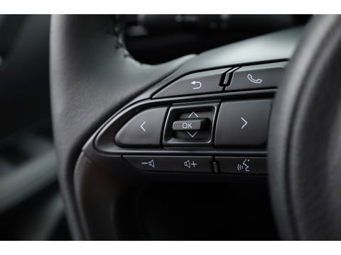 Toyota Yaris Cross 1.5 Hybrid Teamplayer 130pk | Winter pakket | Safety pakket | Navi | Adapt. Cruise | Camera | Keyless