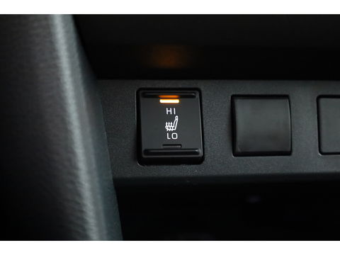 Toyota Yaris Cross 1.5 Hybrid Teamplayer 130pk | Winter pakket | Safety pakket | Navi | Adapt. Cruise | Camera | Keyless