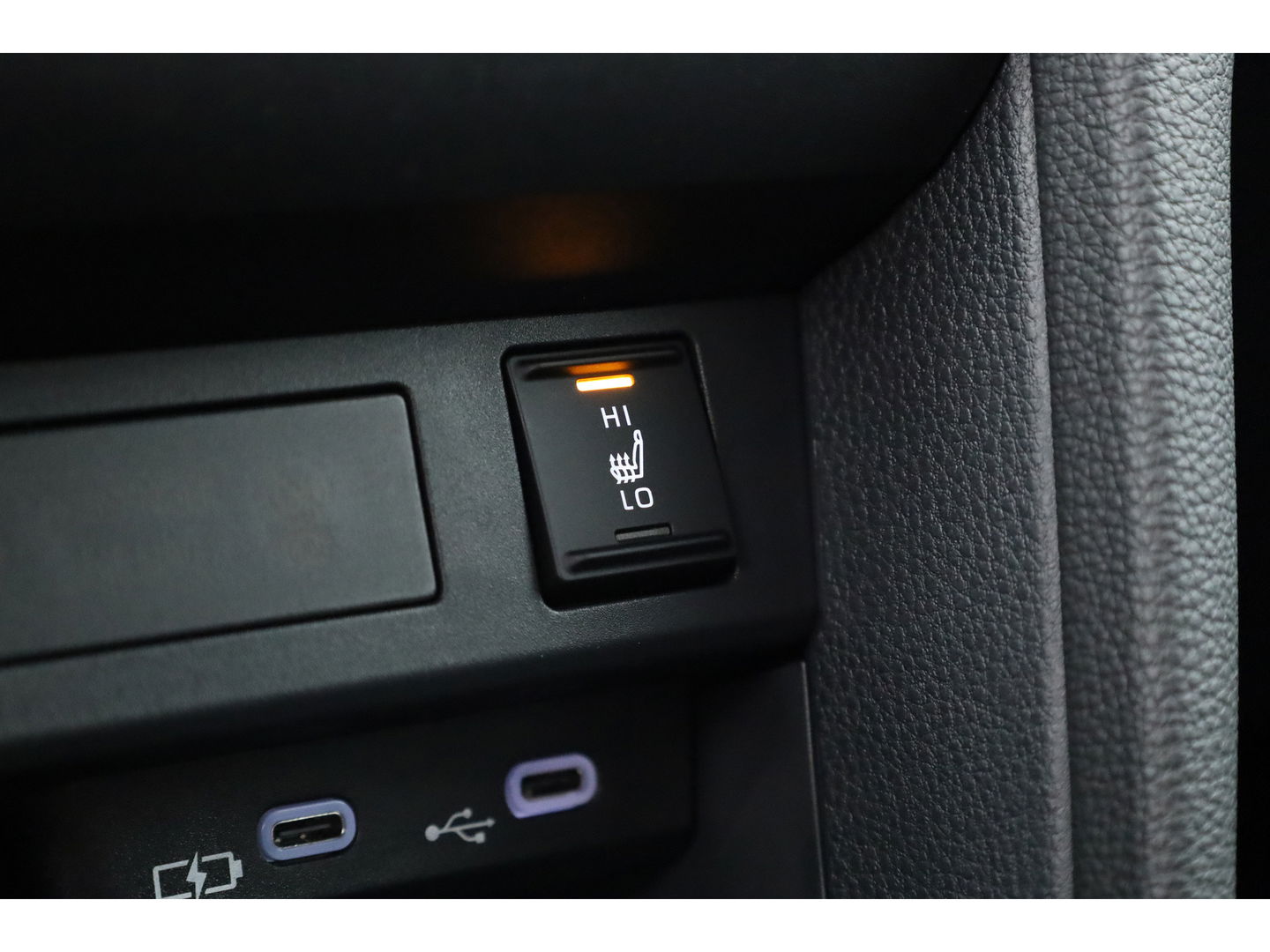 Toyota Yaris Cross 1.5 Hybrid Teamplayer 130pk | Winter pakket | Safety pakket | Navi | Adapt. Cruise | Camera | Keyless