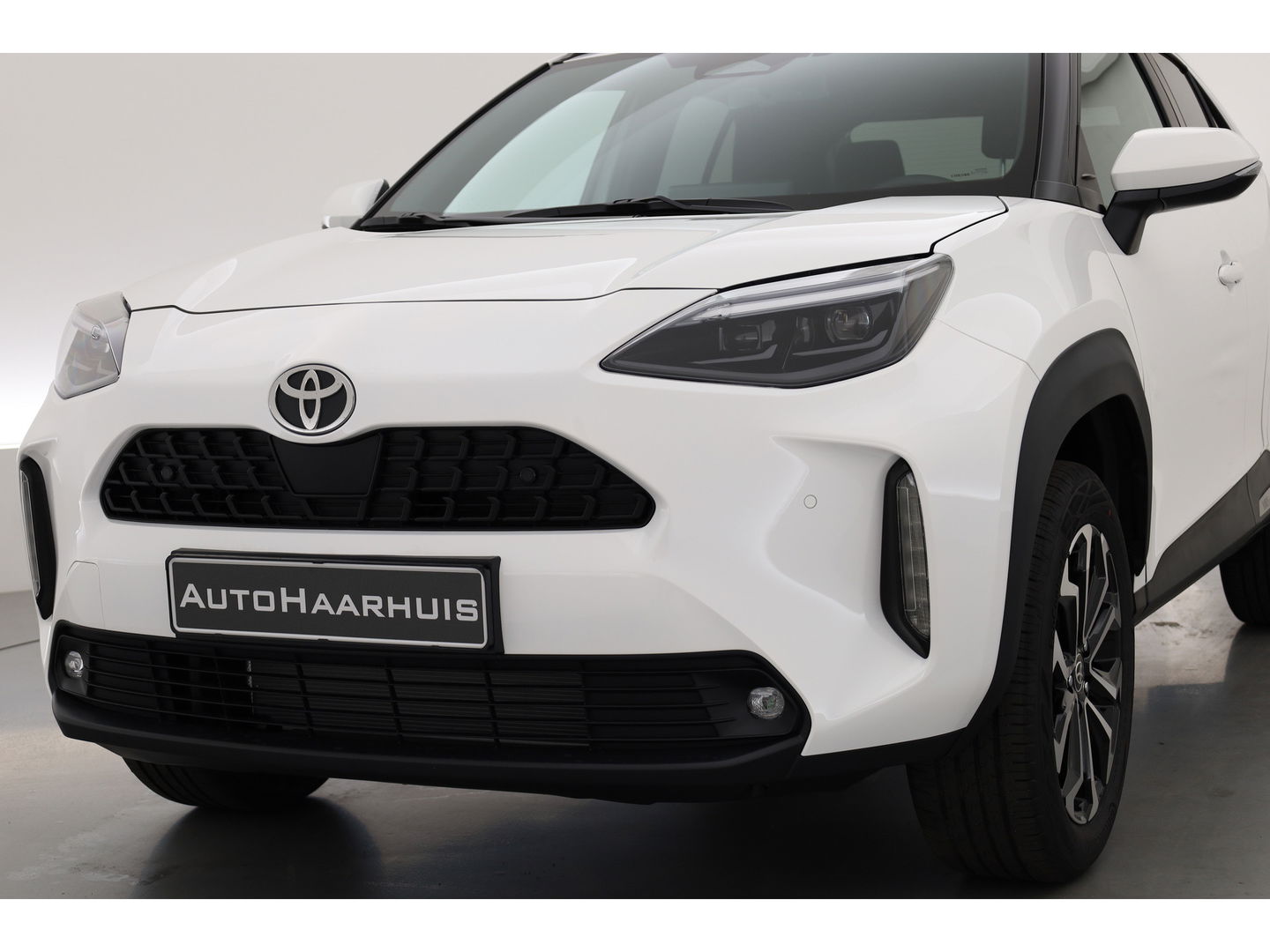 Toyota Yaris Cross 1.5 Hybrid Teamplayer 130pk | Winter pakket | Safety pakket | Navi | Adapt. Cruise | Camera | Keyless