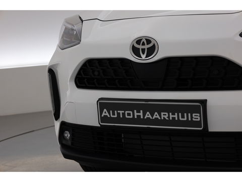 Toyota Yaris Cross 1.5 Hybrid Teamplayer 130pk | Winter pakket | Safety pakket | Navi | Adapt. Cruise | Camera | Keyless