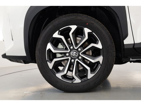 Toyota Yaris Cross 1.5 Hybrid Teamplayer 130pk | Winter pakket | Safety pakket | Navi | Adapt. Cruise | Camera | Keyless