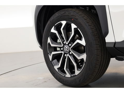 Toyota Yaris Cross 1.5 Hybrid Teamplayer 130pk | Winter pakket | Safety pakket | Navi | Adapt. Cruise | Camera | Keyless