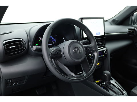 Toyota Yaris Cross 1.5 Hybrid Teamplayer 130pk | Winter pakket | Safety pakket | Navi | Adapt. Cruise | Camera | Keyless