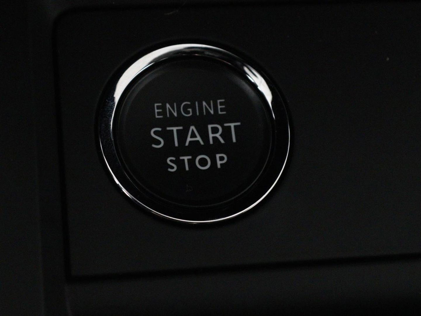 Citroën C5 Aircross 1.6 Plug In Hybride Shine | Panoramadak | Stoelverwarming | Trekhaak | Leder/Alcantara | Adaptive cruise | Keyless | Carplay | Camera | Navigatie