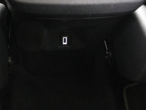 Citroën C5 Aircross 1.6 Plug In Hybride Shine | Panoramadak | Stoelverwarming | Trekhaak | Leder/Alcantara | Adaptive cruise | Keyless | Carplay | Camera | Navigatie