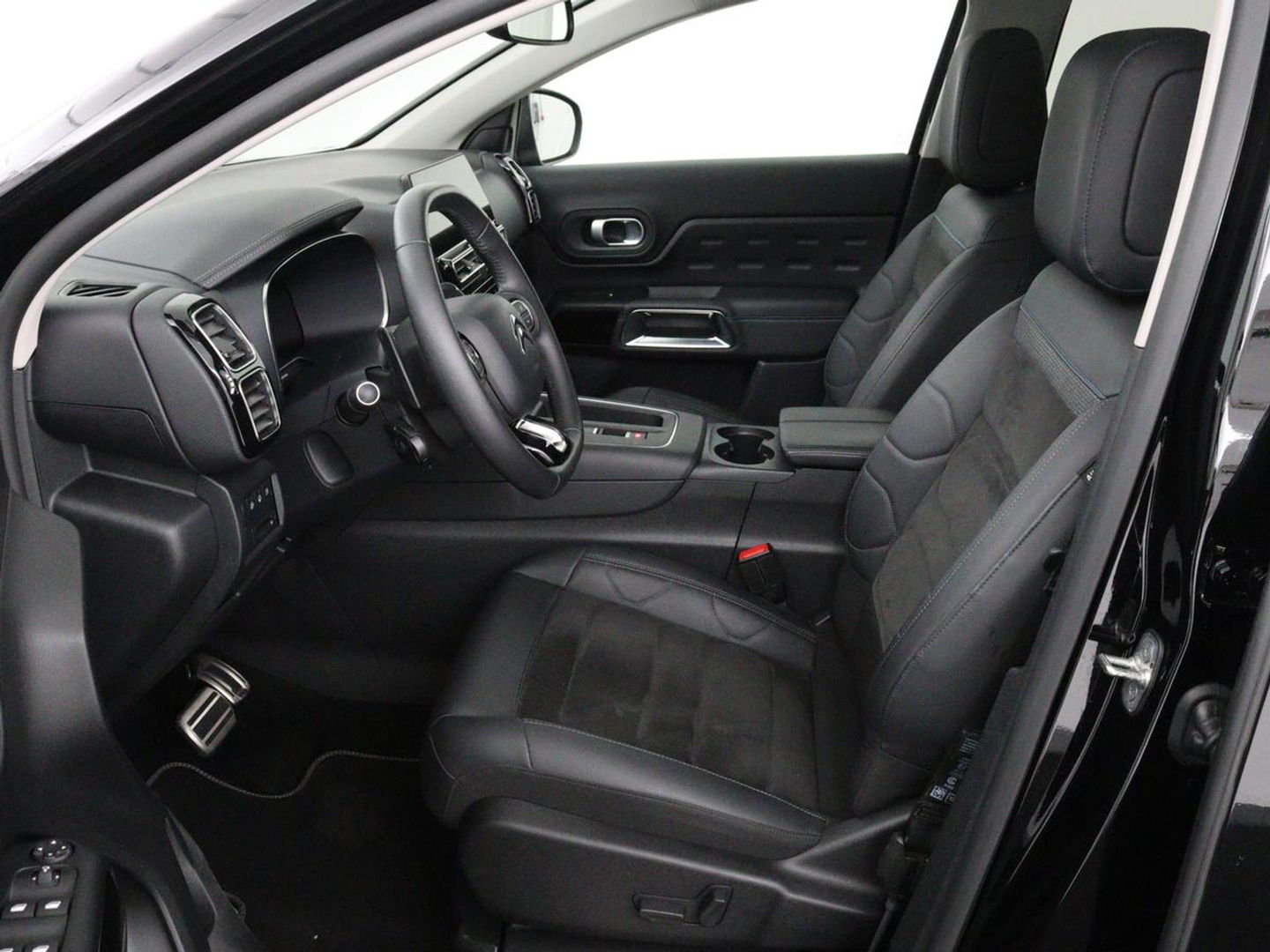 Citroën C5 Aircross 1.6 Plug In Hybride Shine | Panoramadak | Stoelverwarming | Trekhaak | Leder/Alcantara | Adaptive cruise | Keyless | Carplay | Camera | Navigatie
