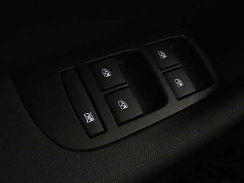 Opel Zafira 2.0 CDTI Innovation 7-Persoons | 1e eigenaar | Camera | Trekhaak | Navigatie | Carplay | Full LED | Cruise control | Bluetooth | Climate control