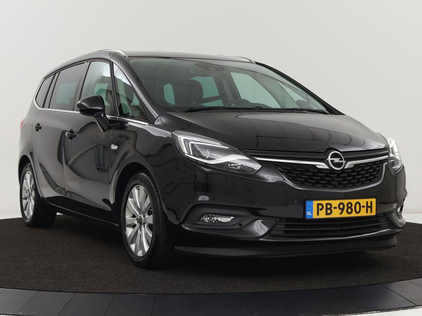 Opel Zafira 2.0 CDTI Innovation 7-Persoons | 1e eigenaar | Camera | Trekhaak | Navigatie | Carplay | Full LED | Cruise control | Bluetooth | Climate control