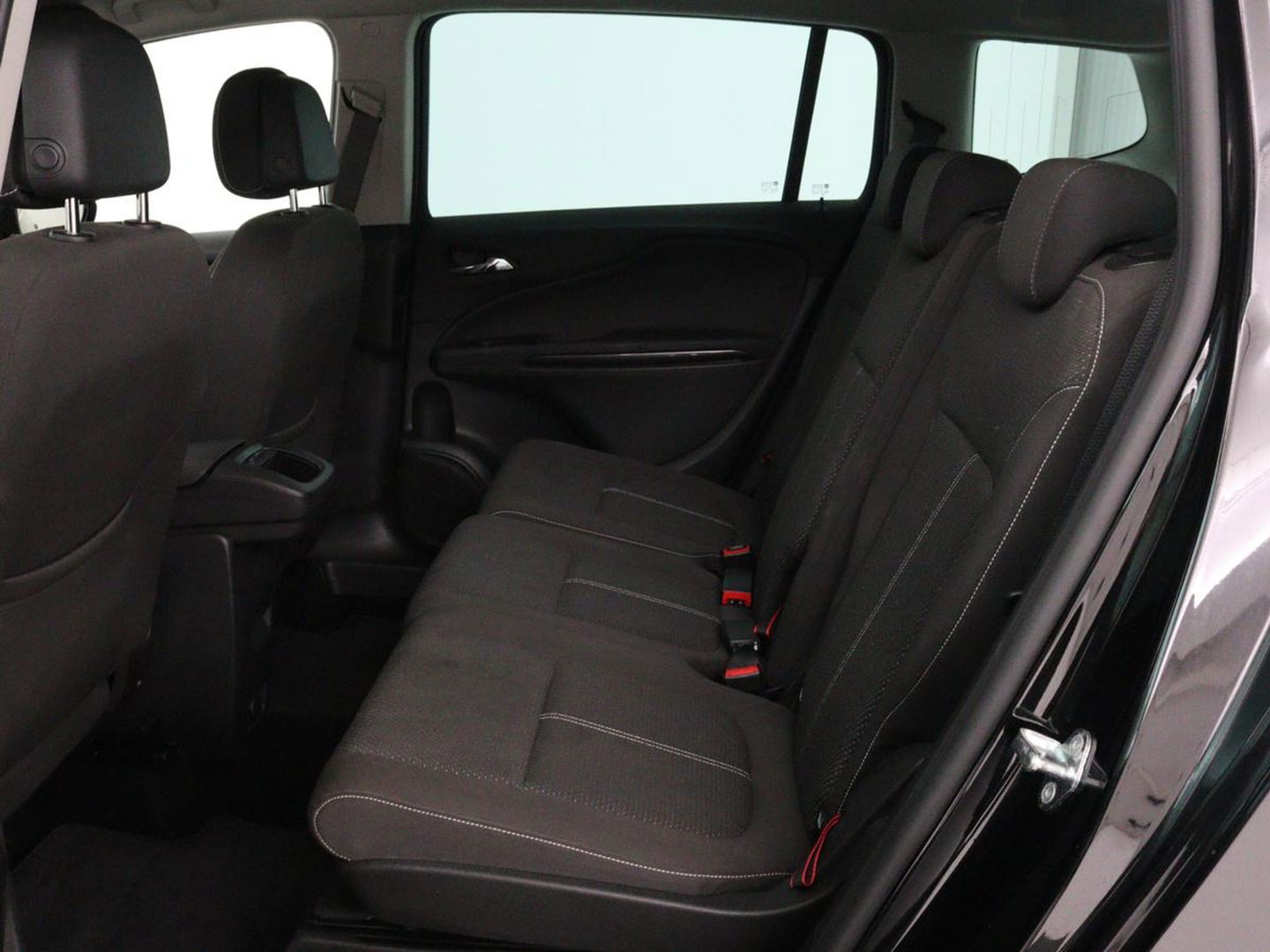 Opel Zafira 2.0 CDTI Innovation 7-Persoons | 1e eigenaar | Camera | Trekhaak | Navigatie | Carplay | Full LED | Cruise control | Bluetooth | Climate control