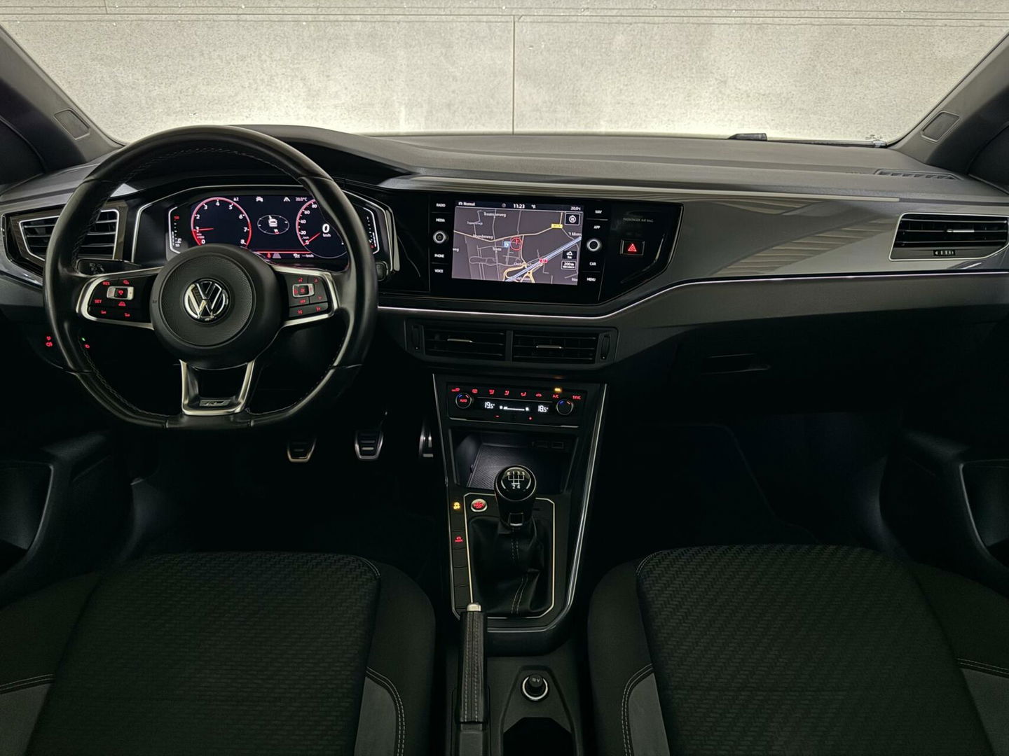 Volkswagen Polo 1.0 TSI 2x R-Line Pano Virtual CarPlay Cruise NAP