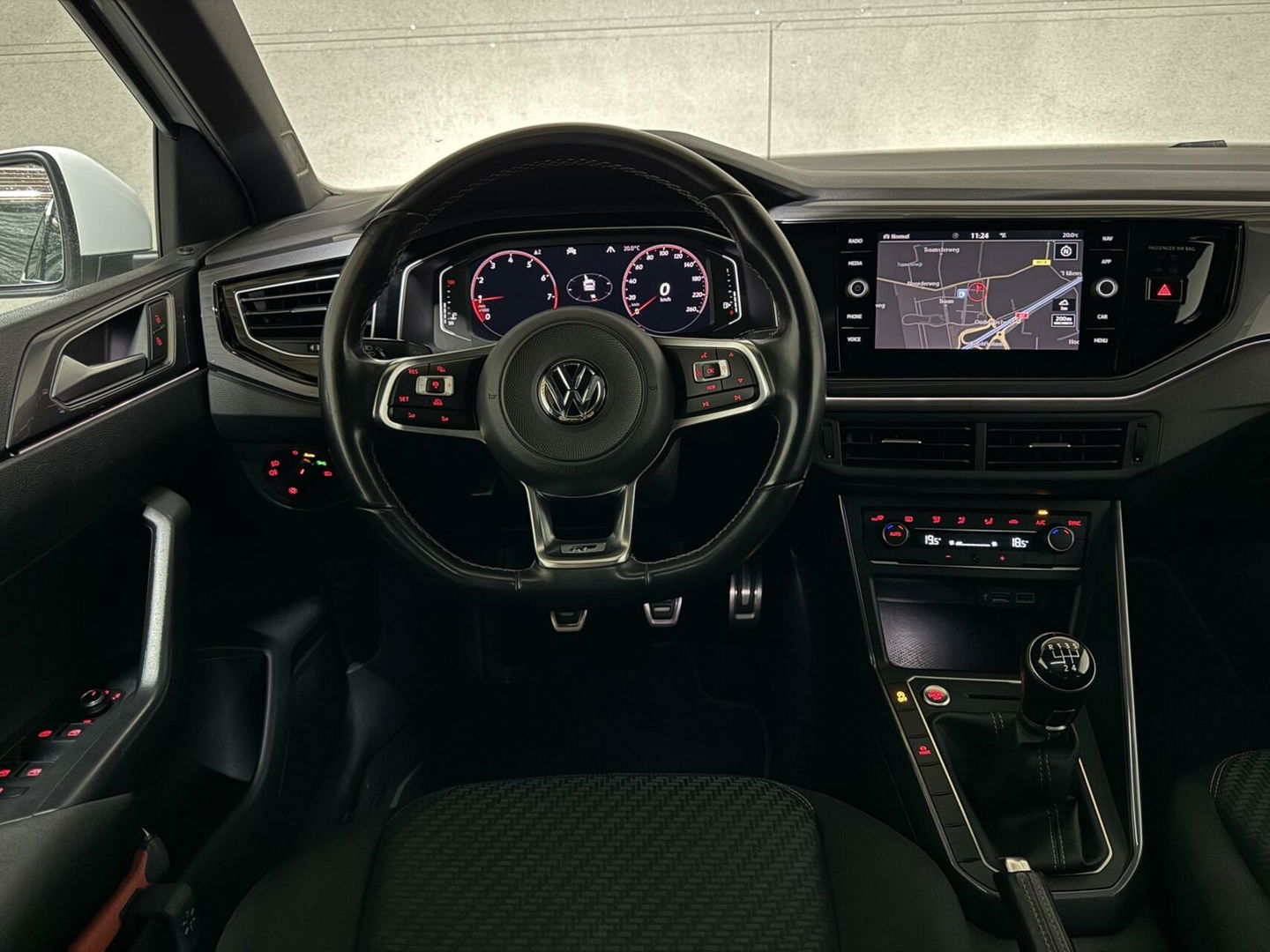 Volkswagen Polo 1.0 TSI 2x R-Line Pano Virtual CarPlay Cruise NAP