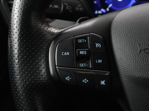 Ford Focus 1.5 EcoBoost ST Line X | Camera | Carplay | Trekhaak | Full LED | Navigatie | Keyless | Digital Cockpit | Climate control | Parkeerhulp | Cruise control