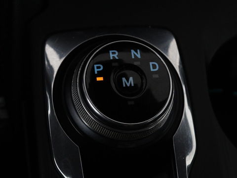 Ford Focus 1.5 EcoBoost ST Line X | Camera | Carplay | Trekhaak | Full LED | Navigatie | Keyless | Digital Cockpit | Climate control | Parkeerhulp | Cruise control