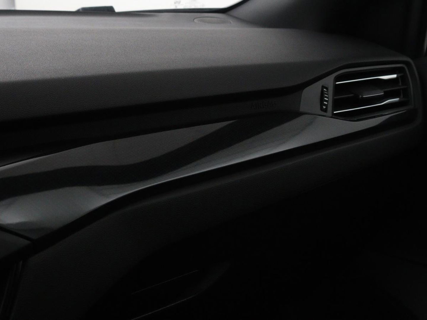 Ford Focus 1.5 EcoBoost ST Line X | Camera | Carplay | Trekhaak | Full LED | Navigatie | Keyless | Digital Cockpit | Climate control | Parkeerhulp | Cruise control