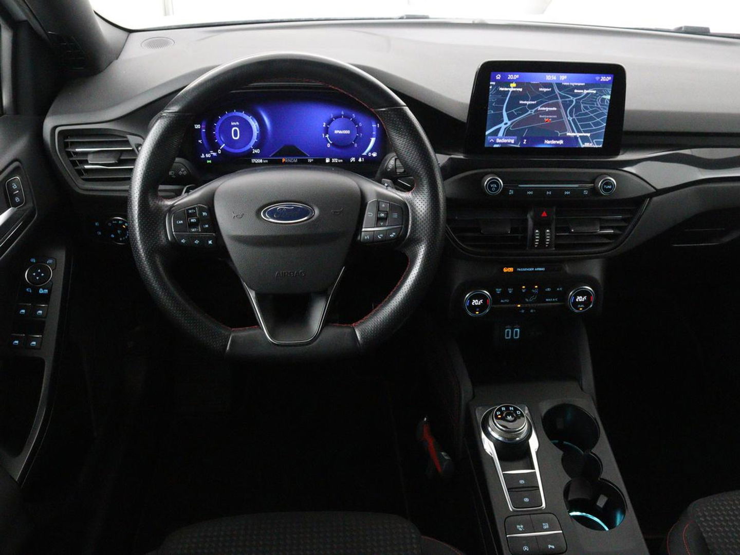 Ford Focus 1.5 EcoBoost ST Line X | Camera | Carplay | Trekhaak | Full LED | Navigatie | Keyless | Digital Cockpit | Climate control | Parkeerhulp | Cruise control