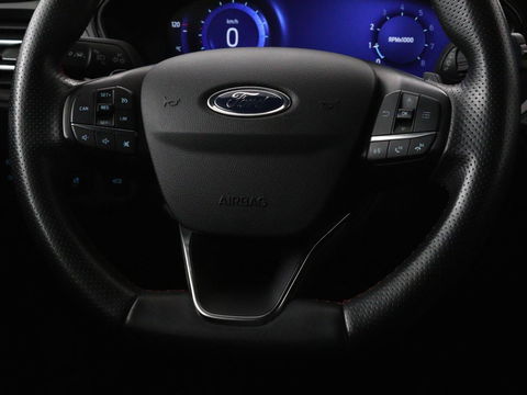 Ford Focus 1.5 EcoBoost ST Line X | Camera | Carplay | Trekhaak | Full LED | Navigatie | Keyless | Digital Cockpit | Climate control | Parkeerhulp | Cruise control