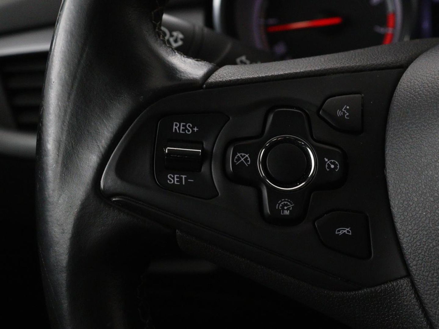 Opel Astra 1.4 Turbo Edition | 150pk | Trekhaak | Carplay | Climate control | Parkeerhulp | Cruise control | Bluetooth