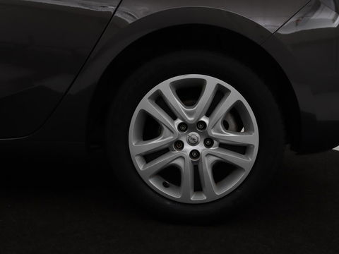 Opel Astra 1.4 Turbo Edition | 150pk | Trekhaak | Carplay | Climate control | Parkeerhulp | Cruise control | Bluetooth